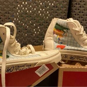 Vans Kids Cream save the planet geography  High-Top Sneakers with Planet Design